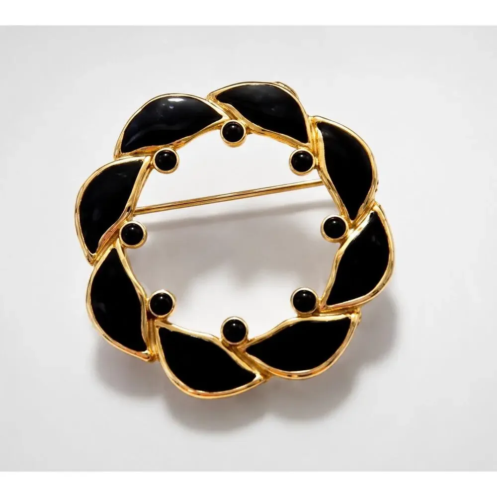 Black‎ Enamel Wreath Brooch Pin Circle Gold-tone 1.25